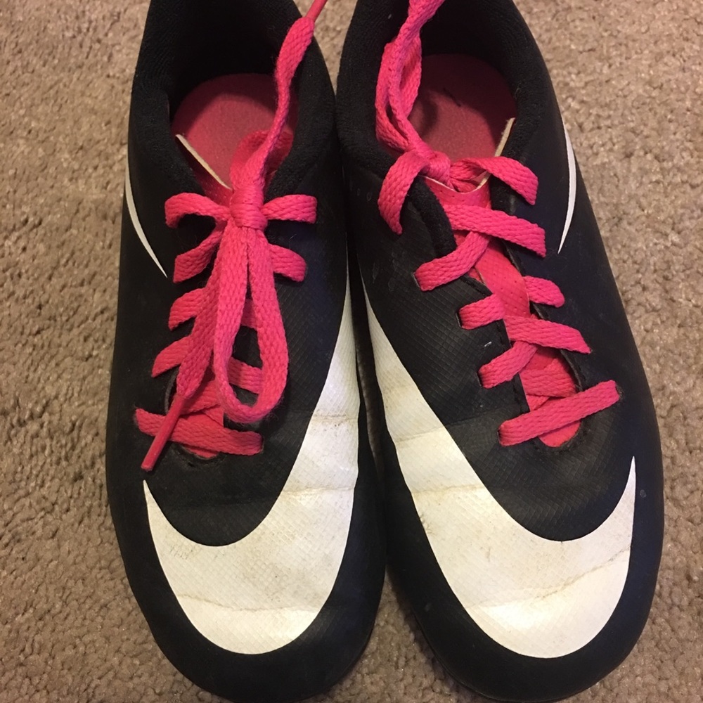 Nike soccer cleats size 12